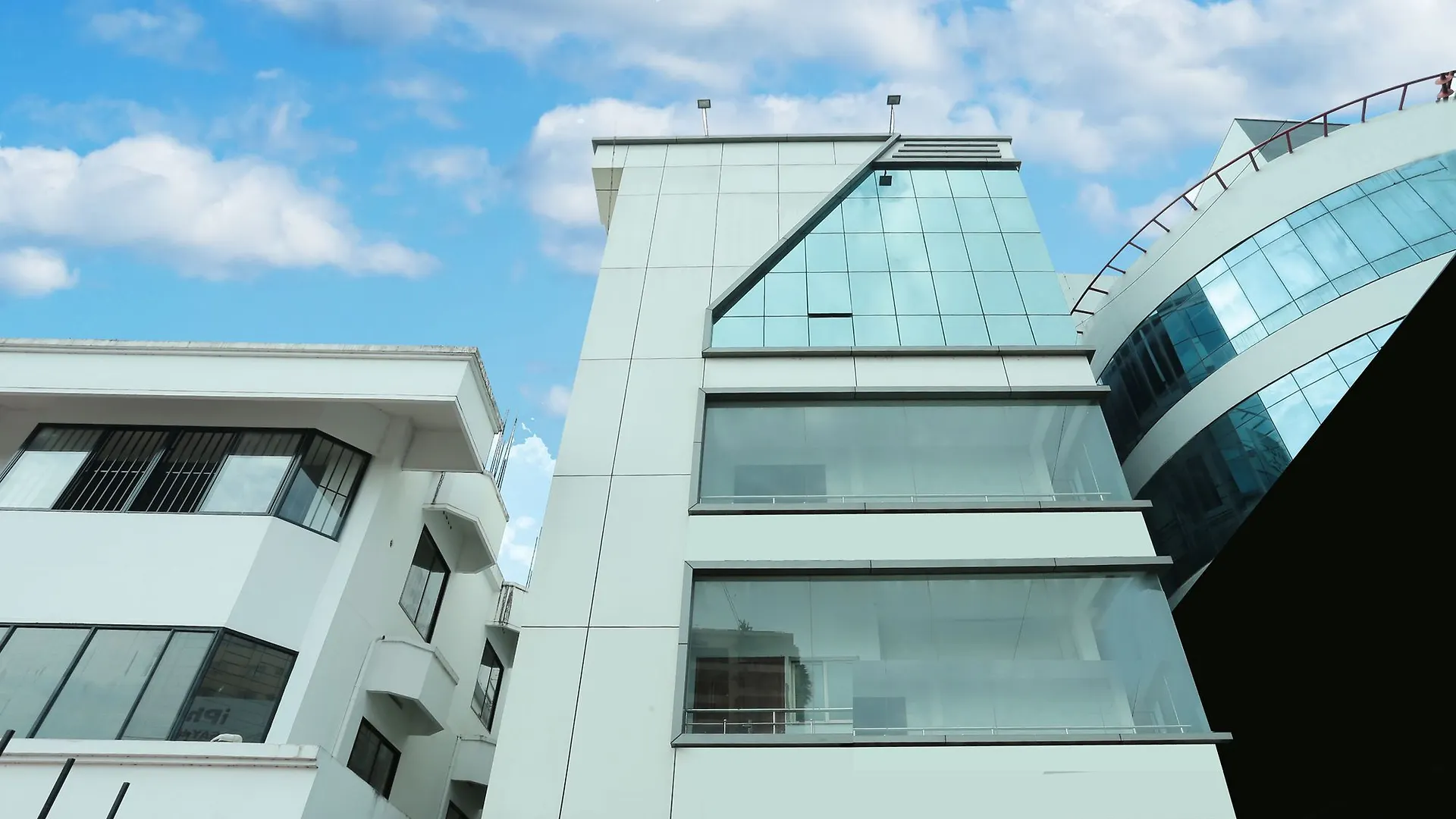 Kochi Oyo 10461 Hotel White Residency